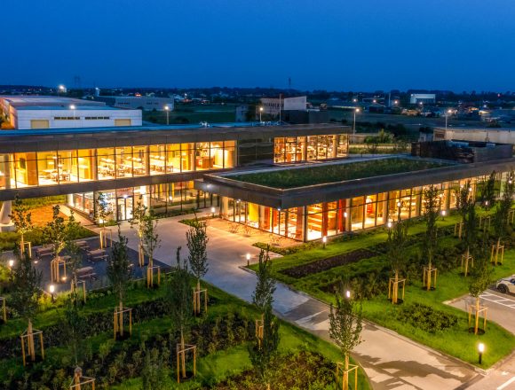 Facilitatea comunitară CTP Clubhaus din România a fost clasificată drept cea mai sustenabilă clădire non-rezidențială din lume