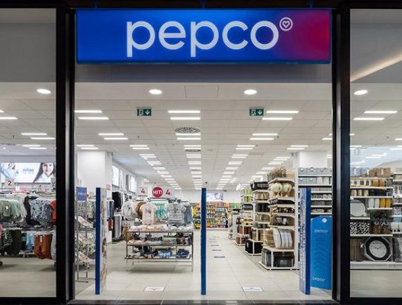 Românii, campioni la cumpărăturile în Pepco