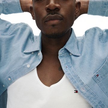 Tommy Hilfiger_PSP25 Denim Campaign_ Damson Idris 3 TOMMY HILFIGER ÎI ADUCE ÎMPREUNĂ PE DAMSON IDRIS ȘI ABBY CHAMPION PENTRU CAMPANIA DENIM PRIMĂVARA 2025