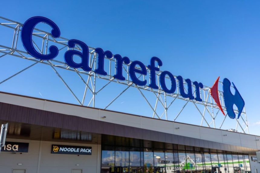 Carrefour adaugă 500 de noi produse la programul de reducere a prețurilor