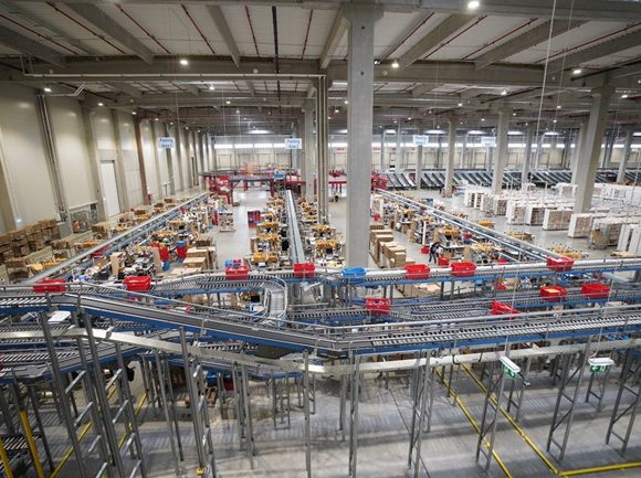 Depozit_eMAG eMAG: 5 tendințe cheie din ecommerce care vor îmbunătăți experiența clienților în 2025