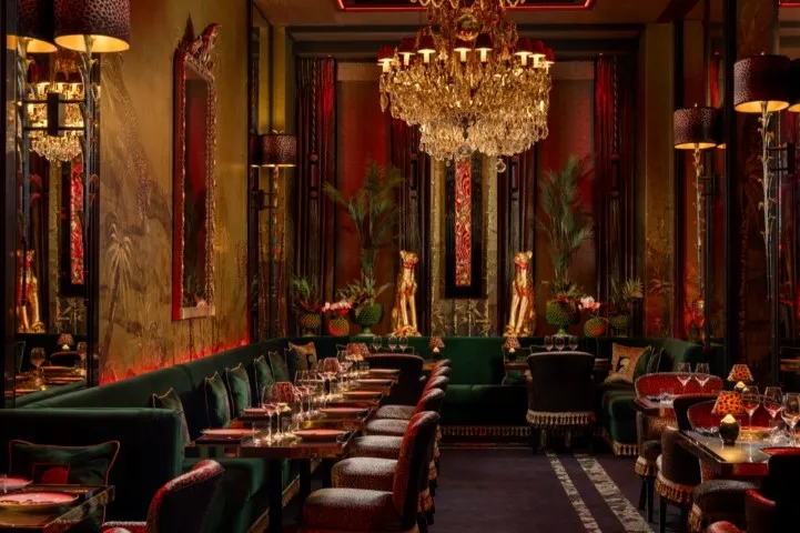 Hotel S-a deschis Corinthia Grand Hotel du Boulevard București