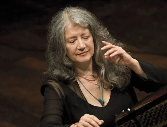 Martha-Argerich.-foto-Adriano-Heitman Legendara pianistă Martha Argerich va susține două concerte în cadrul Festivalului Internațional George Enescu din acest an