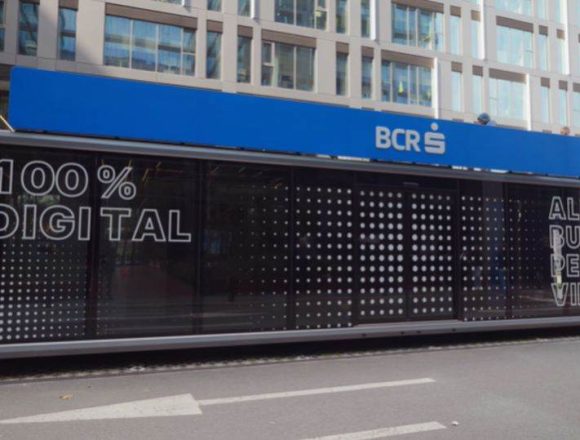 BCR BCR lansează prima bancă mobilă 100% electrică din România, extinzând efortul de incluziune financiară