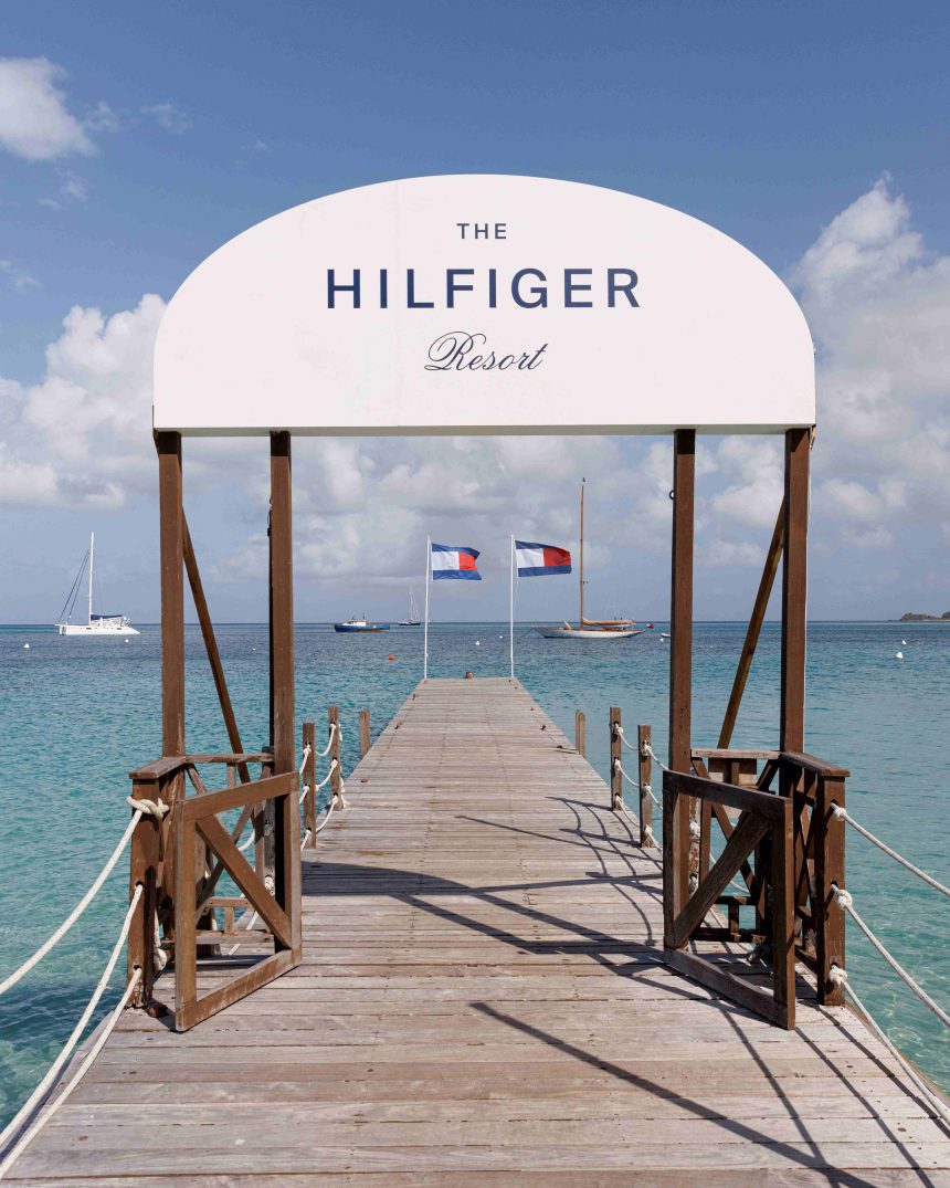 The Hilfiger Resort_Jetty_Photocredit_Courtesy of Tommy Hilfiger TOMMY HILFIGER ORGANIZEAZĂ O VARĂ DE VIS ÎN CARAIBE LA „THE HILFIGER RESORT”