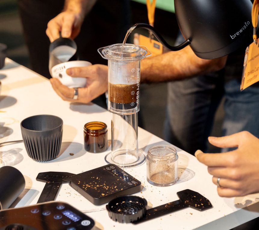 detalii probe1 Code2Cup, primul festival de cafea din România organizat pentru profesioniștii din IT, revine în acest an la Politehnica București și în Iași