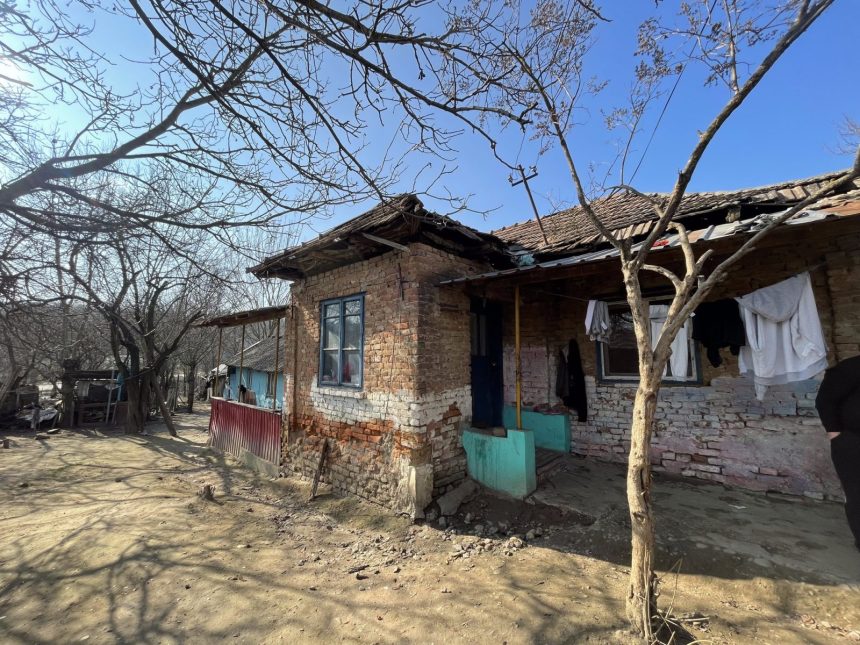 4 din 10 familii de la sat se împrumută lunar pentru mâncare. World Vision: „Copiii nu pot visa la viitor dacă părinții nu-și permit prezentul”