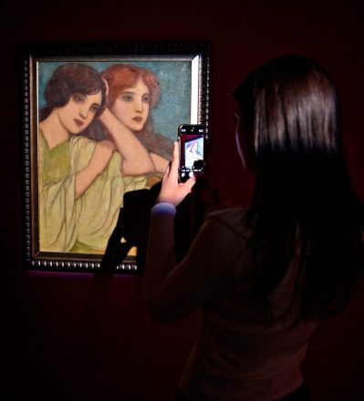 art-safari-faratel Art Safari lansează #SăptămânaFărăTelefoane – un manifest pentru deconectarea de la ecrane și reconectarea cu arta în timpul vizitelor în expoziții