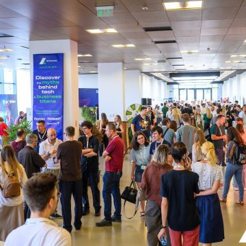 Techsylvania 2025: Doua zile in care Clujul a devenit epicentrul tehnologiei din Europa de Est alaturi de lideri de la: Revolut, Fitbit, GitHub, TikTok, OpenGov, Bank of England