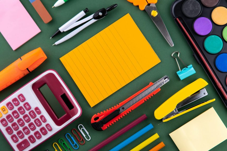 rechizite sezamo Sezamo a dat startul campaniei Back to School cu reduceri de până la 25% și peste 500 de produse dedicate