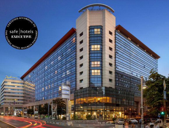 Safehotels_Executive_Radisson-Blu-Hotel-Bucharest_resized-scaled Radisson Blu Hotel, București obţine pentru al doilea an consecutiv certificarea internaţională Safehotels la nivel „Executive”