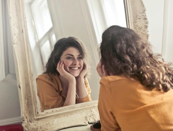 pexels-photo-774866 Ziua Zâmbetului. Sănătatea mintală este afectată negativ de digitalizare, arată studiile