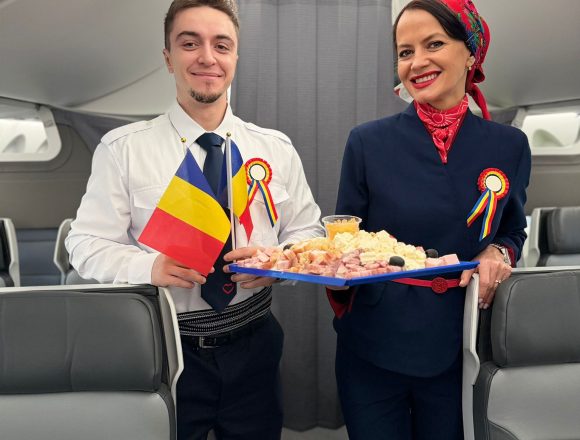 Pasagerii AnimaWings au sărbătorit Ziua Națională în zbor, cu meniuri tradiționale servite la 10.000 de metri altitudine