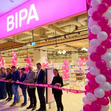 BIPA deschide astăzi primul magazin din România, în Mega Mall București