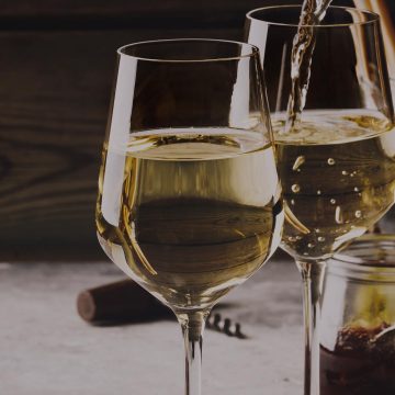 Cum aleg românii vinul online: vânzările pe Sezamo au crescut cu peste 30%, iar platforma introduce ratingurile Vivino