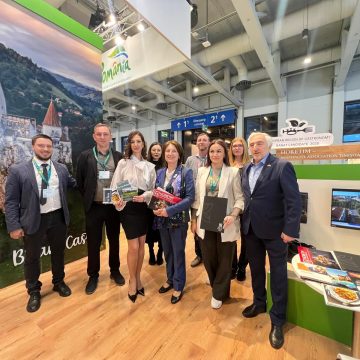 Județul Timiș a fost promovat zilele acestea (3-5 martie 2026) la cel mai mare târg de turism din lume, cu sute de mii de vizitatori și mii de expozanți internaționali – ITB Berlin (Internationale Tourismus-Börse).