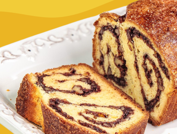 Cum s-au pregătit românii de Paște anul acesta: ciorba de burtă, cozonacul și sarmalele, în topul comenzilor pe Glovo