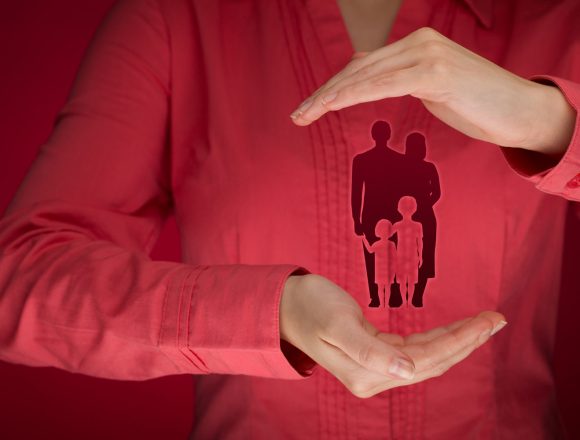 asigurare-de-viata_Dreamstime_36334718 Asigurătorii din România au plătit, în medie, peste 1 mil. euro pe zi despăgubiri în asigurările de viață