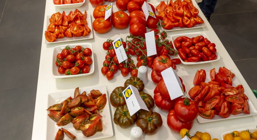Informare de presă Vizual 3.jpg Strategia din spatele rafturilor: cum colaborează Lidl cu producătorii locali pentru a aduce legume românești în magazinele sale