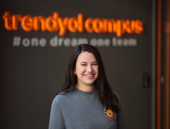 İrem Çağrı Yılandil_Trendyol Trendyol își consolidează rolul de partener de creștere al afacerilor mici: 95% dintre cei 11.000 de comercianți români ai săi sunt IMM-uri